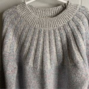 CREWCUTS Girls long sleeve sweater.  Crewneck,  Girls size L (10-11)